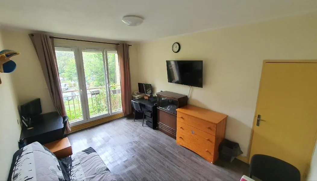 Private Double Bedroom Near Paris Cachan Apartmán