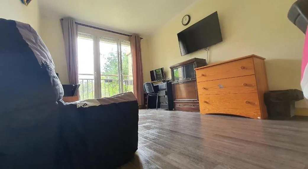 Private Double Bedroom Near Paris Cachan