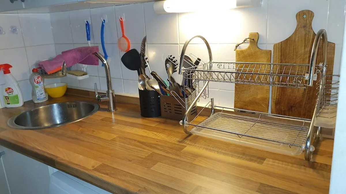 Private Double Bedroom Near Paris Cachan 0*,  Francie